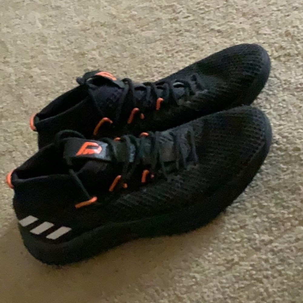 Black Dame 4 (Damian Lilliard) Men’s Basketball Shoes sz. 12